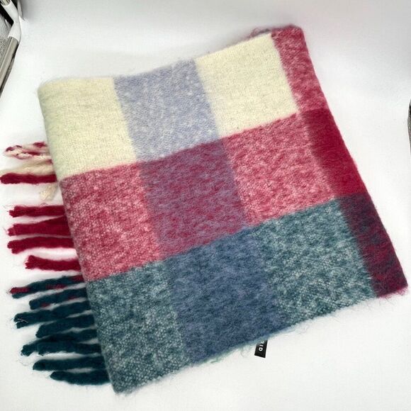 New Torrid Pop Plaid Blue, Green, Red Fringe Scarf - One Size - Picture 5 of 5